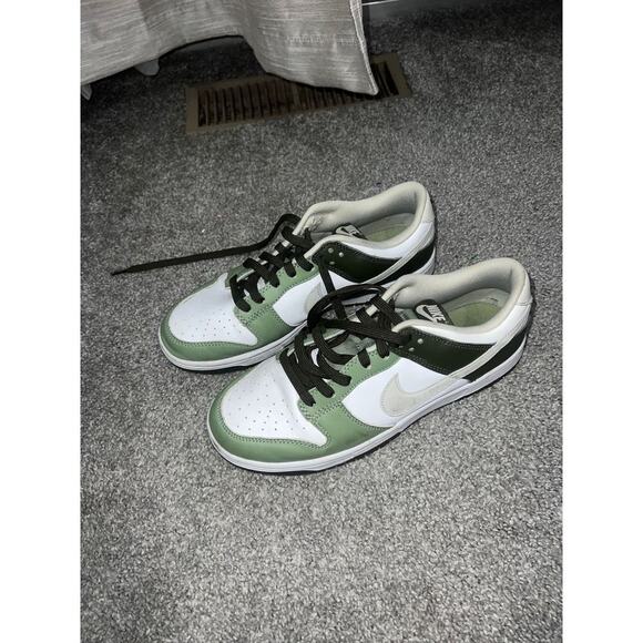 Nike Dunk Low Oil Green Cargo Khaki Size 9 Shoes Retro - Picture 6 of 9